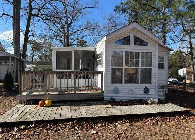 Property at 5028* Swan Dr, Horntown, VA 23395, 1 bed, 1 bath