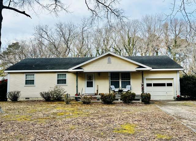 Property at 11 Hillcrest Dr, Onancock, VA 23417, 3 beds, 2 baths