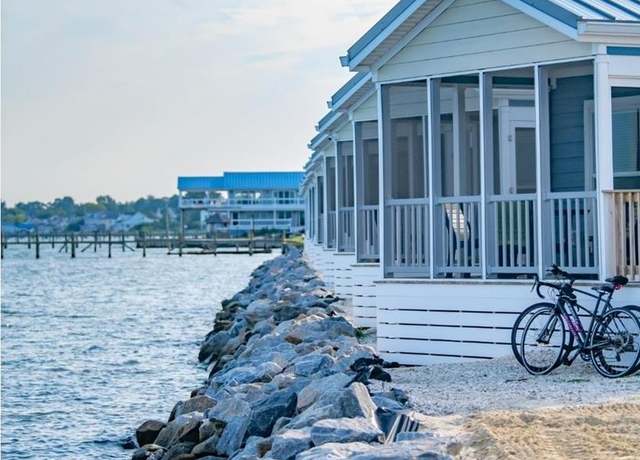 Property at 2477-#4 Main St, Chincoteague, VA 23336, 2 beds, 1 bath