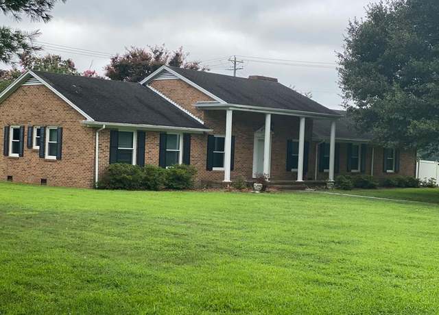 Property at 24262 Gertrude St, Parksley, VA 23421, 3 beds, 2 baths