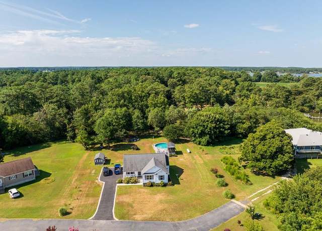 Property at 27044 Sunset Landing Dr, Onancock, VA 23417, 3 beds, 2 baths