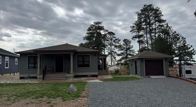 Photo of 6111 Periwinkle Dr, Horntown, VA 23395