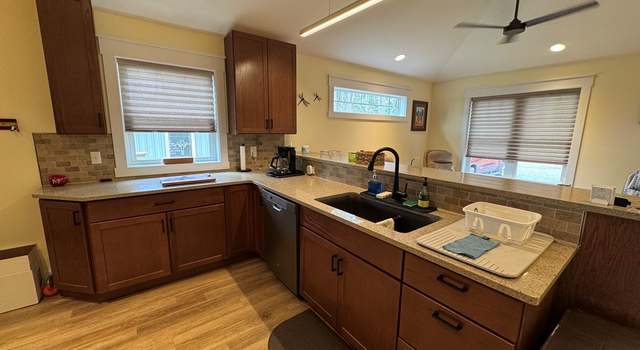 Photo of 6111 Periwinkle Dr, Horntown, VA 23395