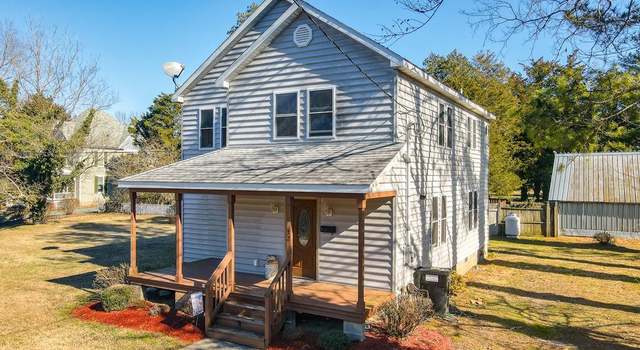 Photo of 32 North St, Onancock, VA 23417