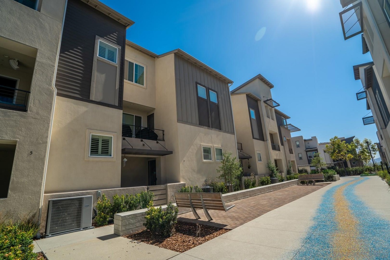 2379 Element Way #4, Chula Vista, CA 91915 | MLS ...
