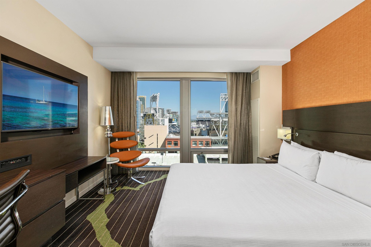 207 5th Ave #1234, San Diego, CA 92101
