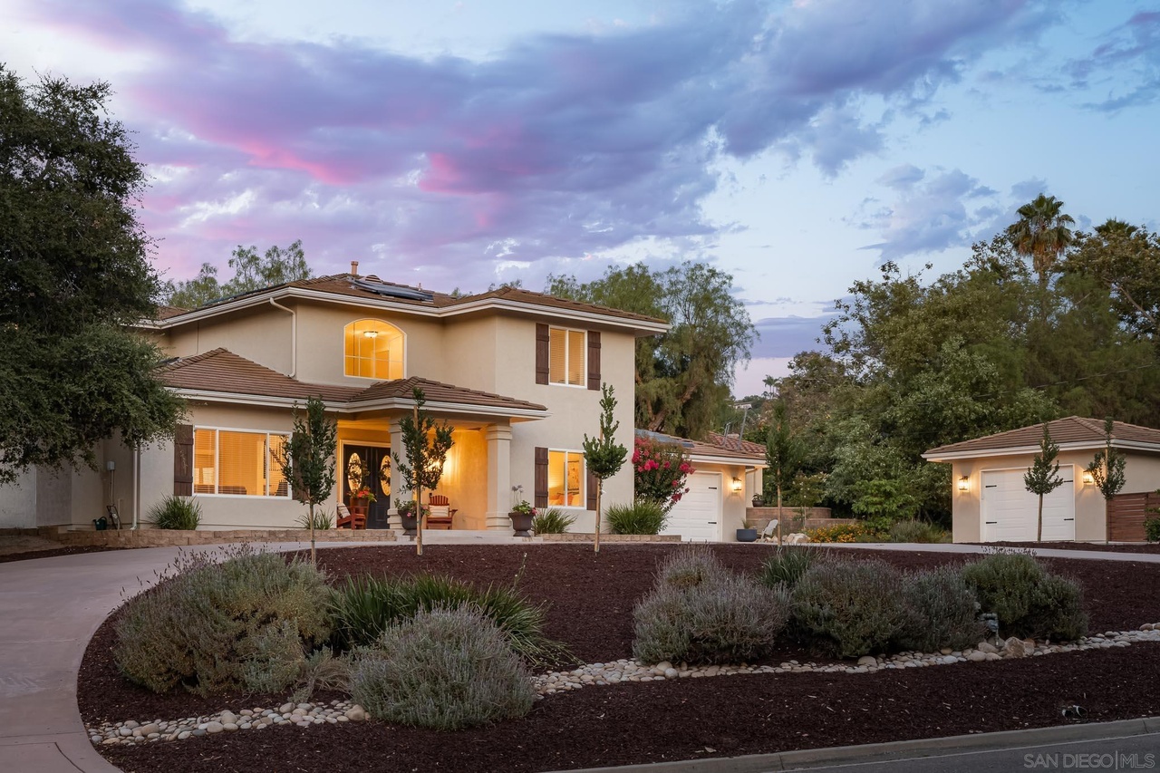 △ぎん△ 15973 Crown Valley Rd, Poway, CA 92064 | Redfin