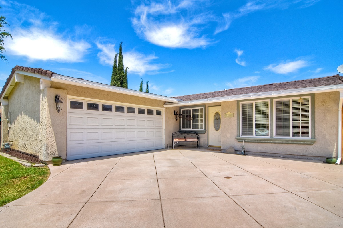 2870 Hypoint, Escondido, CA 92027 | MLS# 160032618 | Redfin