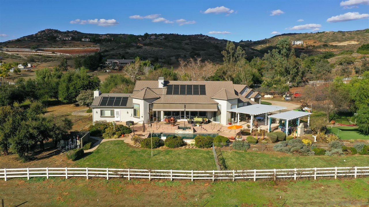yoko★ 17733 Puerto Oro Ln, Ramona, CA 92065 | Redfin
