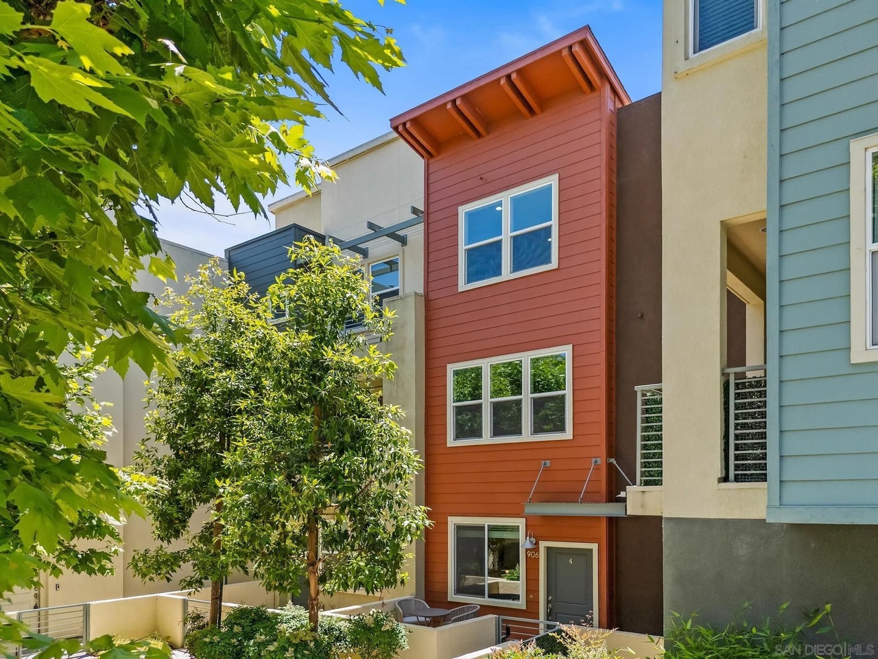 316 Antoni Gln #906, Escondido, CA 92025 | For Sale