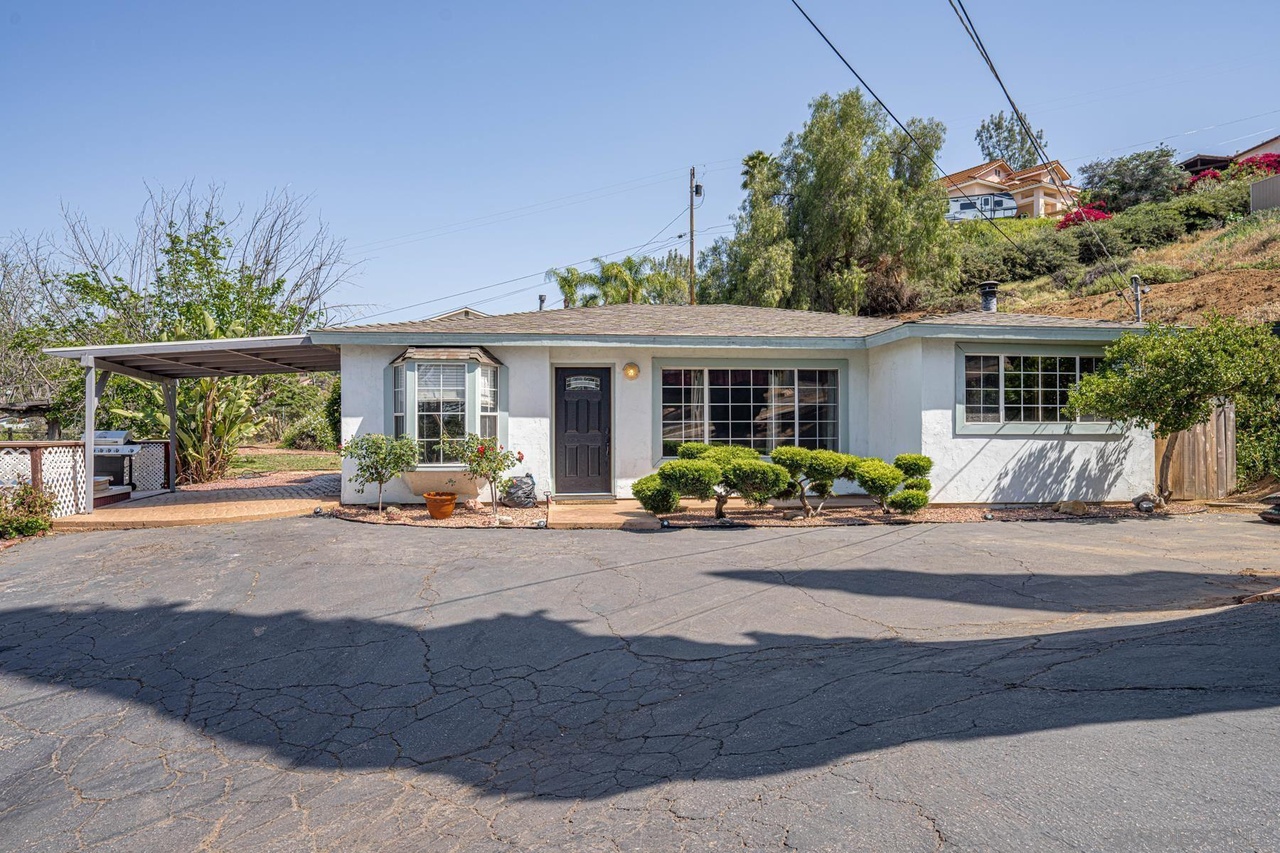 11927 Emmaus Rd, Lakeside, CA 92040 MLS 210012919 Redfin