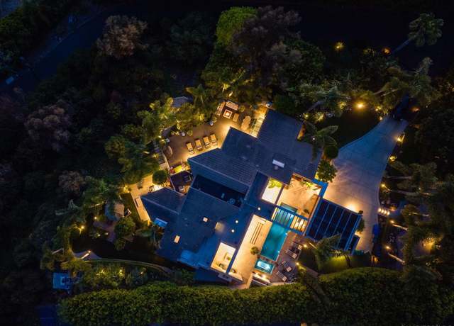 Property at 14817 Arroyo Rosita, Rancho Santa Fe, CA 92067, 3 beds, 4 baths