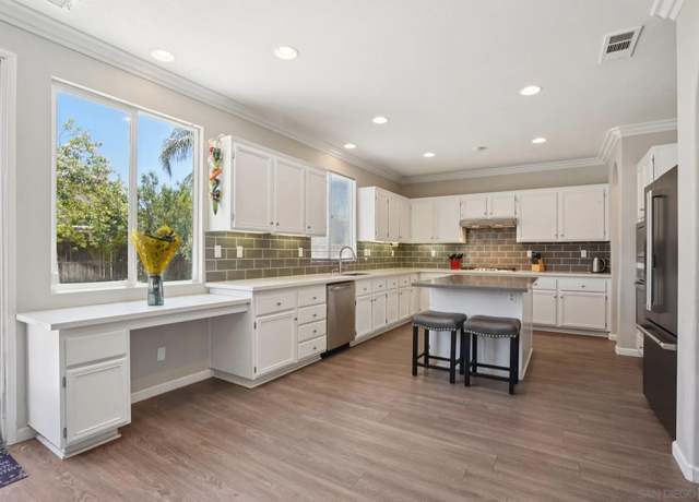 Property at 27655 Gladstone Dr, Moreno Valley, CA 92555, 5 beds, 3 baths