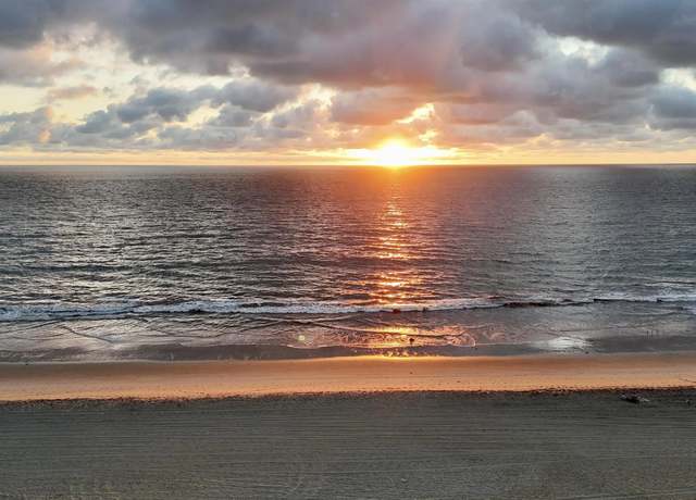 Property at 190 Del Mar Shores Ter #31, Solana Beach, CA 92075, 1 bed, 1 bath