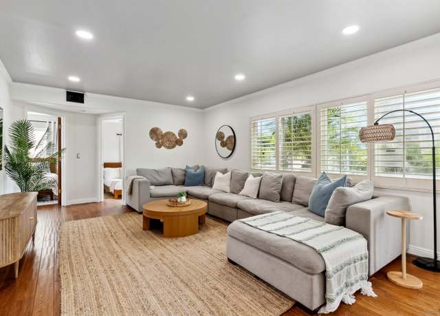 Property at 4071-4073 Riviera Dr, San Diego, CA 92109, 7 beds, 4.5 baths