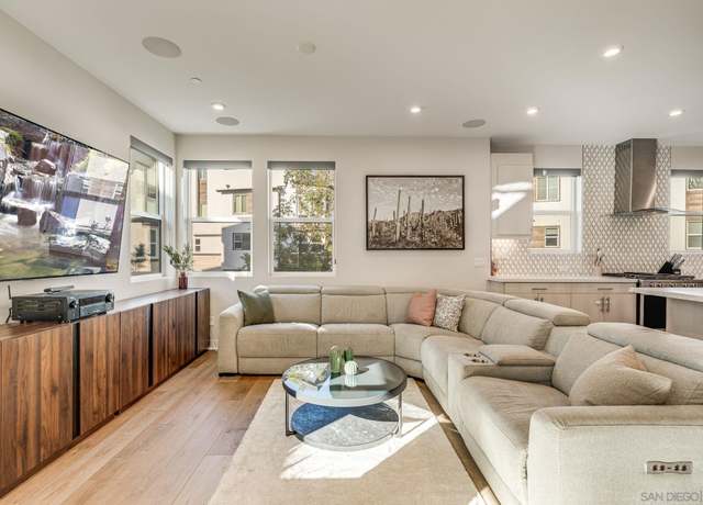 Property at 2917 Franklin Dr, San Diego, CA 92108, 3 beds, 2.5 baths