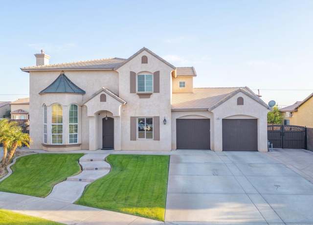 Property at 2925 Sandalwood Ct, El Centro, CA 92243, 4 beds, 3.5 baths