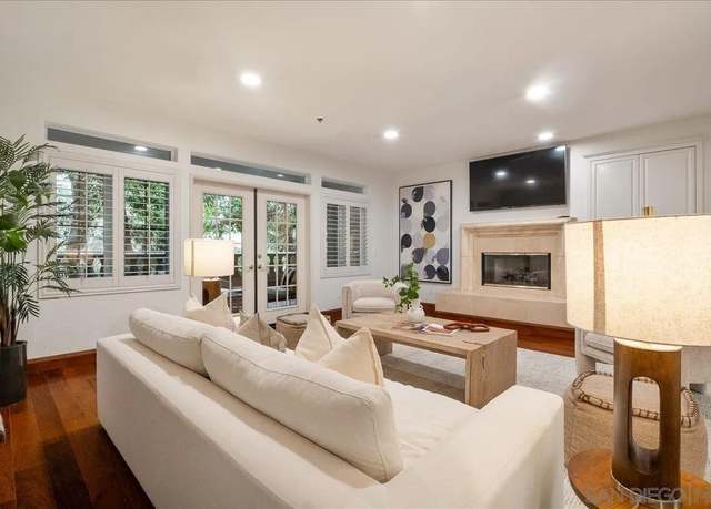 Property at 2888 Torrey Pines Rd, La Jolla, CA 92037, 3 beds, 3 baths