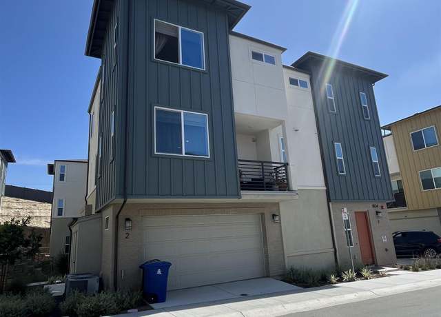 Property at 804 Makani St #2, Chula Vista, CA 91911, 2 beds, 2.5 baths
