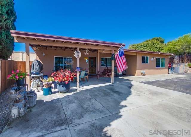 Property at 820 Frances Dr, Vista, CA 92084, 3 beds, 1 bath