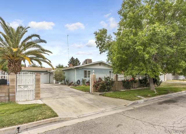 Property at 44638 2nd St E, Lancaster, CA 93535, 4 beds, 2 baths