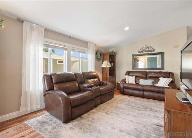 Property at 13327 Casa Vista St, Poway, CA 92064, 2 beds, 2 baths