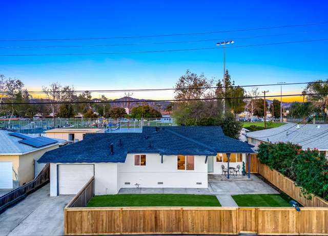 Property at 524 El Rancho Ln, Escondido, CA 92027, 3 beds, 2 baths