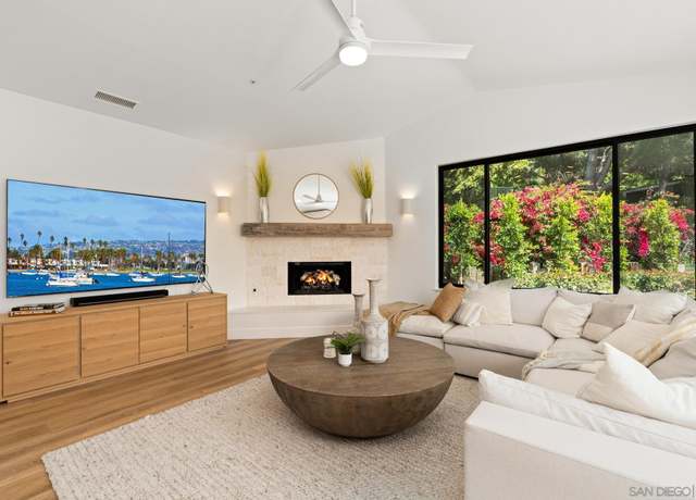 Property at 2511 San Clemente Ave, Vista, CA 92084, 4 beds, 3.5 baths