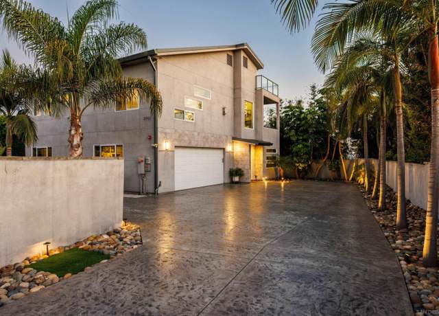 Property at 2743 Mesa Dr, Oceanside, CA 92054, 3 beds, 2.5 baths