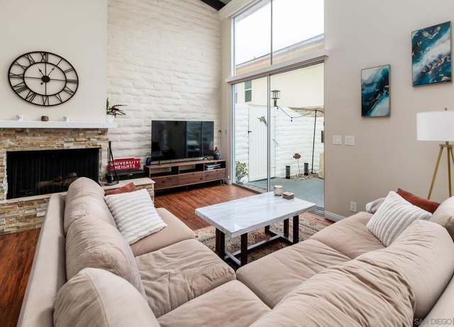 Property at 2544 Navarra Dr #4, Carlsbad, CA 92009, 2 beds, 2 baths
