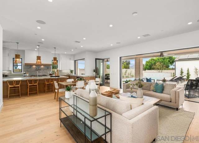 Property at 2910 Highland Dr, Carlsbad, CA 92008, 5 beds, 5.5 baths