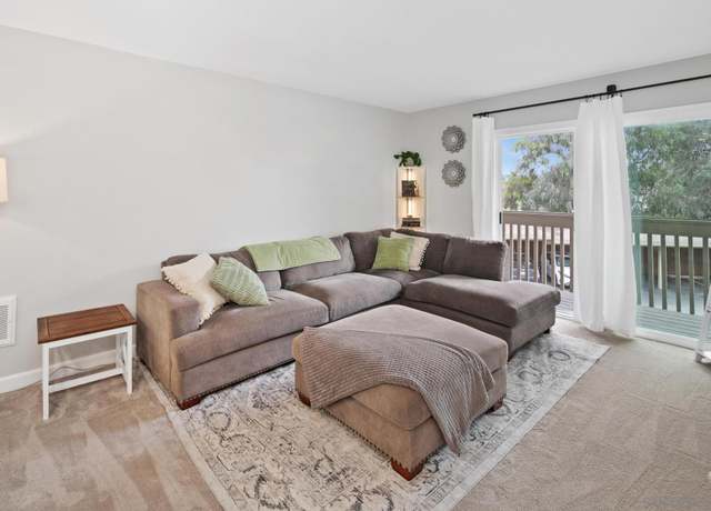 Property at 432 Edgehill Ln #168, Oceanside, CA 92054, 2 beds, 1 bath