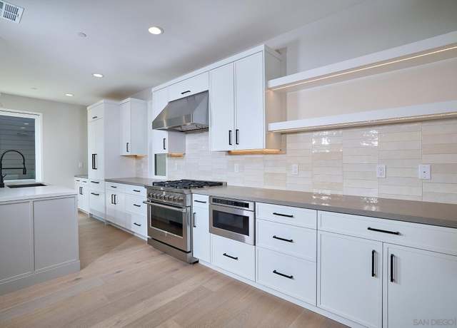 Property at 569 N Vulcan Ave, Encinitas, CA 92024, 3 beds, 2.5 baths