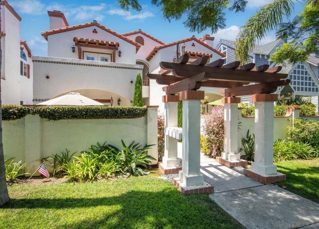 Property at 246 C Ave, Coronado, CA 92118, 3 beds, 2 baths