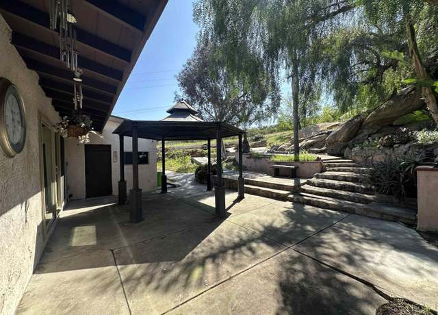 Property at 9515 Petite Ln, Lakeside, CA 92040, 3 beds, 2 baths