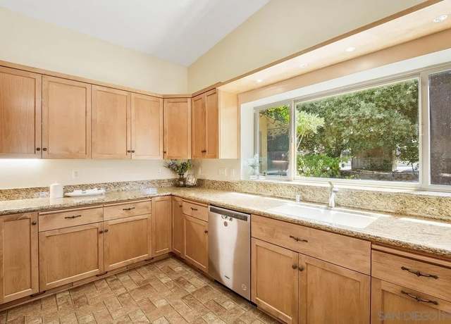 Property at 1353 Roxanne Dr, El Cajon, CA 92021, 3 beds, 2 baths