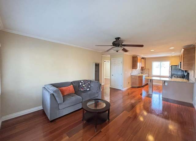 Property at 4009 1/2 Illinois St, San Diego, CA 92104, 2 beds, 1 bath