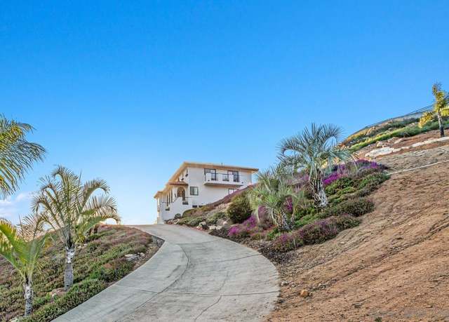 Property at 620 Calle De La Sierra, El Cajon, CA 92019, 3 beds, 4.5 baths