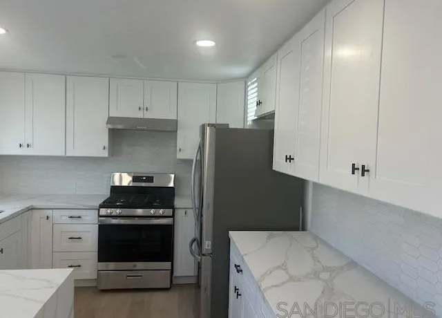 Property at 13520 Carriage Rd, Poway, CA 92064, 2 beds, 2 baths