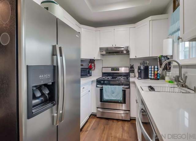 Property at 4320 Mentone St #4, San Diego, CA 92107, 2 beds, 2 baths