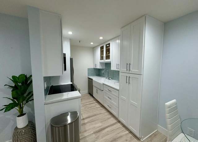 Property at 4730 Noyes St Apt 106, San Diego, CA 92109, 2 beds, 2 baths