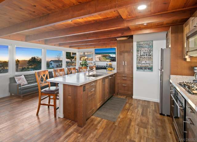 Property at 9595 Alto Dr, La Mesa, CA 91941, 4 beds, 4 baths