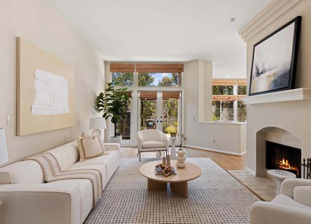 Property at 1466 Caminito Solidago, La Jolla, CA 92037, 3 beds, 2.5 baths