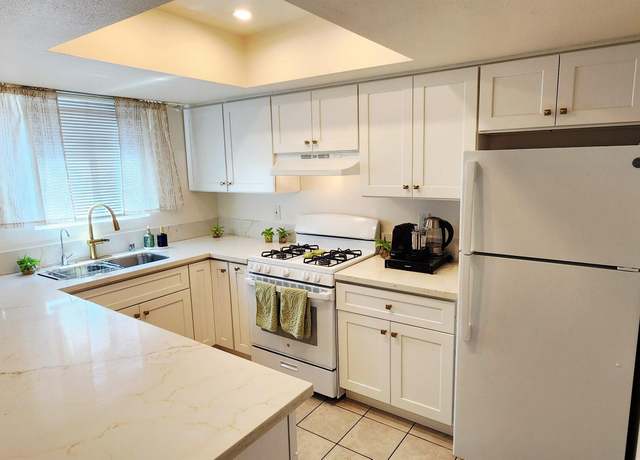 Property at 368 Vance St #6, Chula Vista, CA 91910, 2 beds, 2 baths
