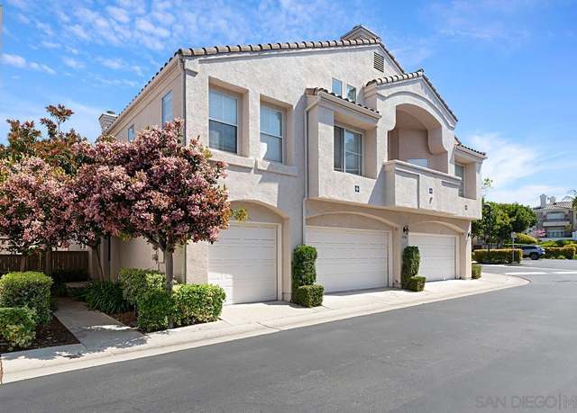 Property at 5578 Renaissance Ave #2, San Diego, CA 92122, 2 beds, 2.5 baths