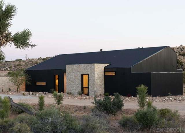 Property at 5047 Brisbane Ave, Yucca Valley, CA 92284, 3 beds, 2 baths
