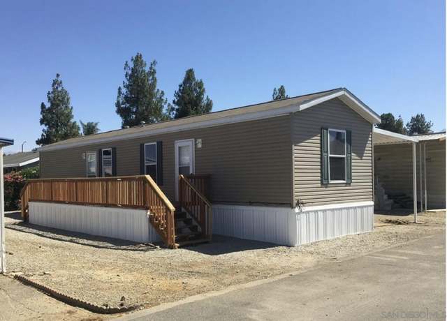 Property at 725 W Thornton Ave #27, Hemet, CA 92543, 2 beds, 1 bath