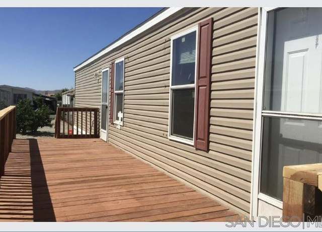 Property at 725 W Thornton Ave #70, Hemet, CA 92543, 2 beds, 1 bath
