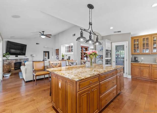 Property at 3445 Lomas Serenas Dr, Escondido, CA 92029, 4 beds, 2.5 baths