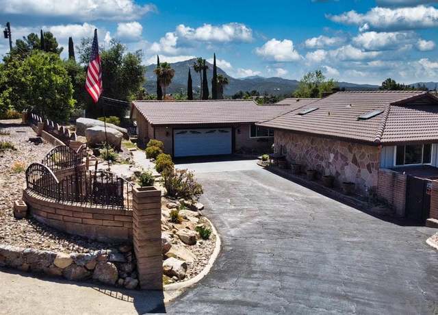 Property at 1958 Highlands View Rd, Alpine, CA 91901, 5 beds, 3 baths